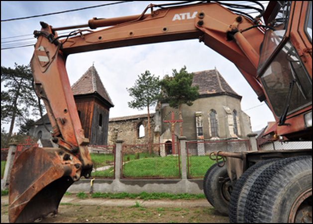 arany_epitovagyrombolo