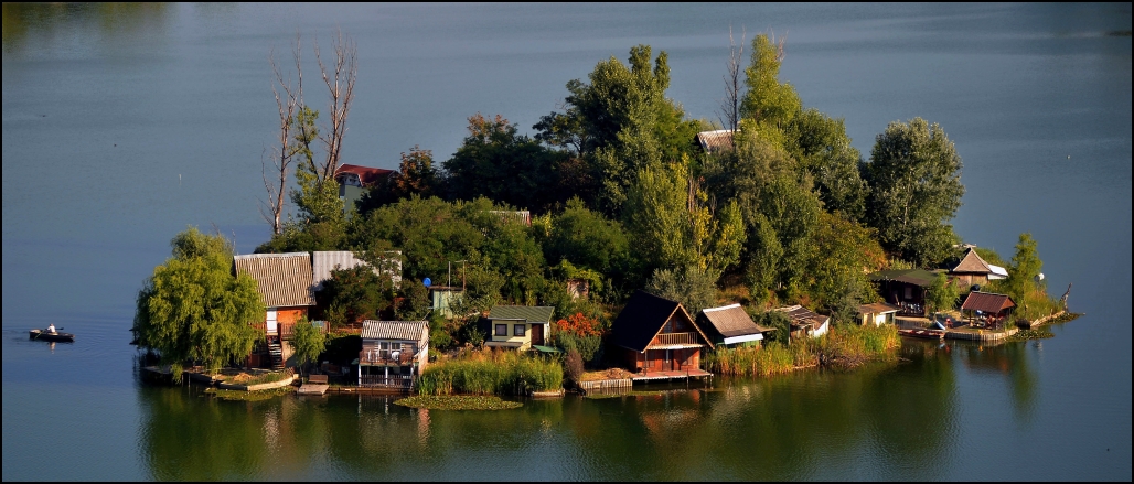 A sziget oszi naplementeben