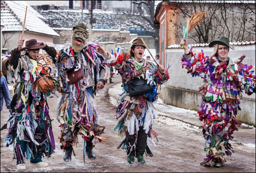 Vinczefi Laszlo - Bölöni farsangolók I. dij