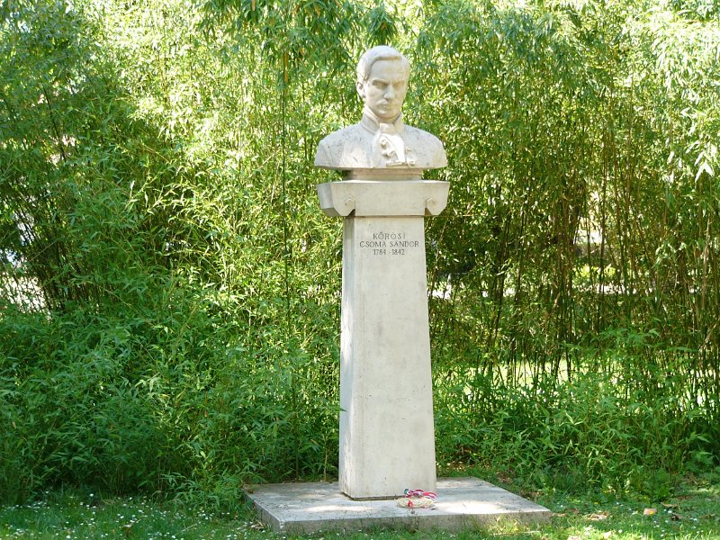 Balatonfured - Tagore setany - Korosi Csoma Sandor szobor